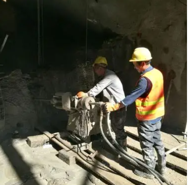 吉水水下抗分散灌浆料特点 水下不分散注浆料介绍